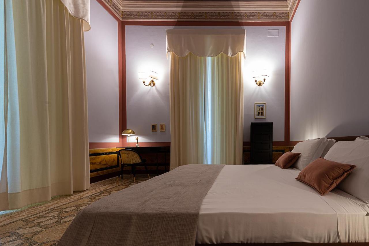 Palazzo Francesco Grassi Bed & Breakfast Aradeo Luaran gambar