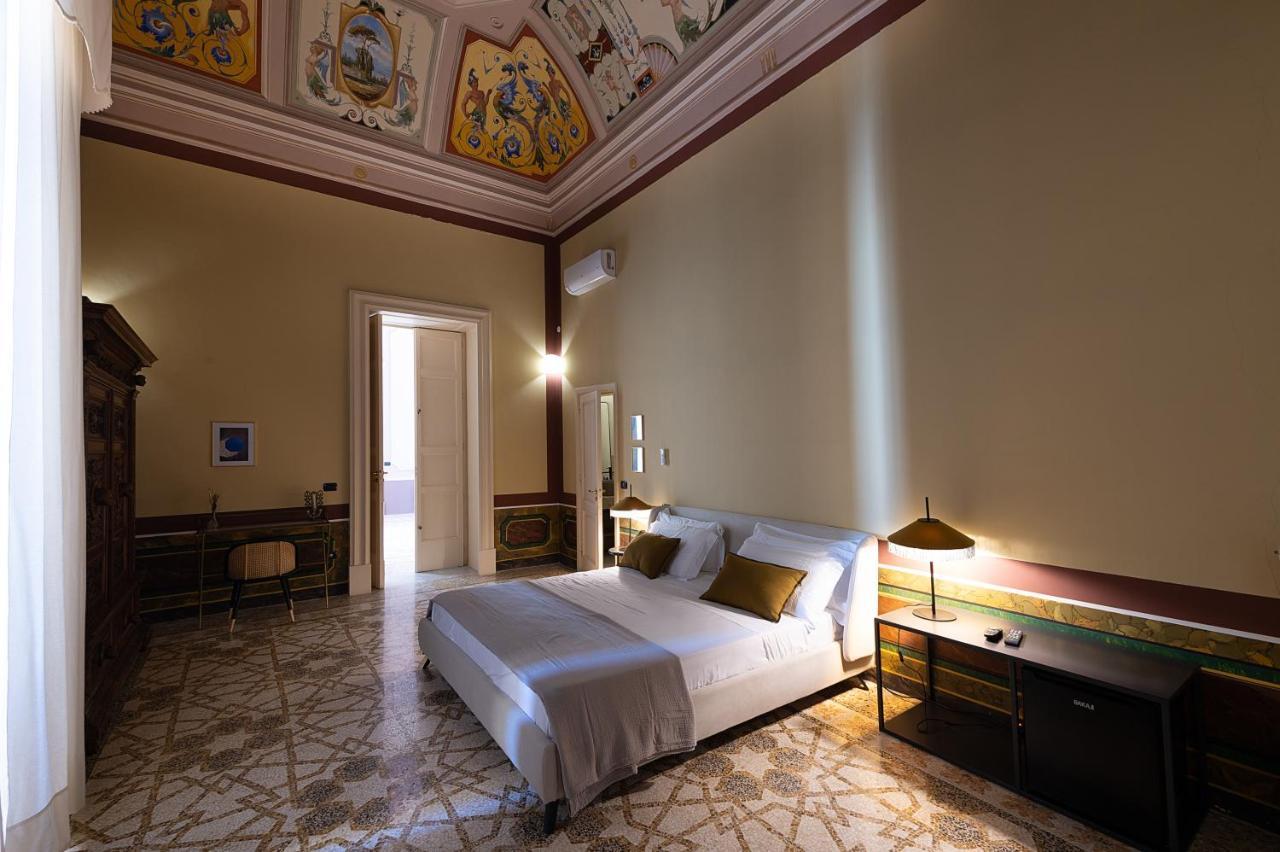 Palazzo Francesco Grassi Bed & Breakfast Aradeo Luaran gambar
