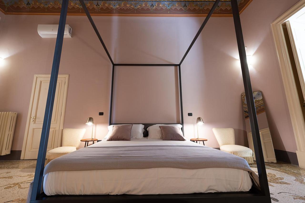 Palazzo Francesco Grassi Bed & Breakfast Aradeo Luaran gambar