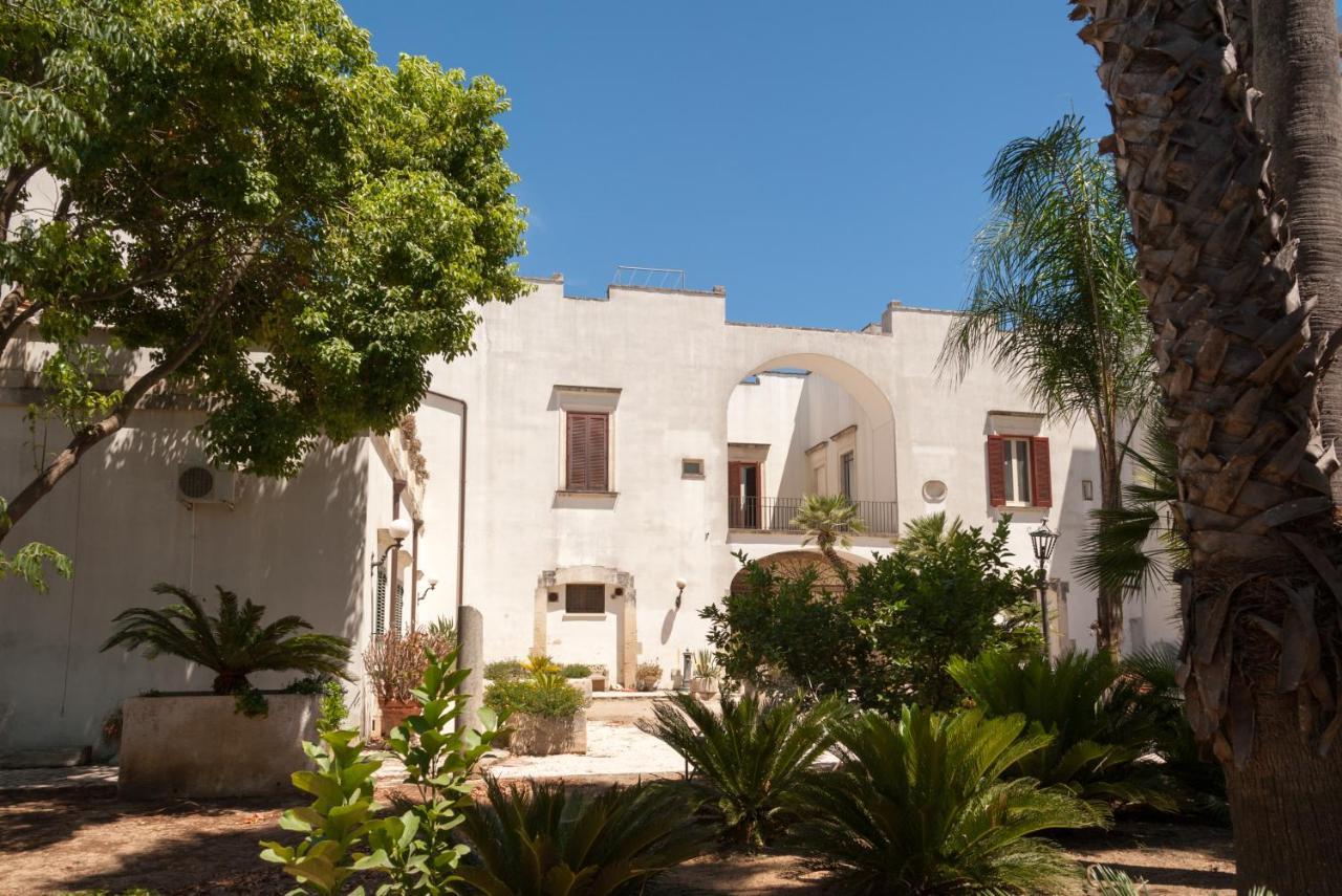 Palazzo Francesco Grassi Bed & Breakfast Aradeo Luaran gambar