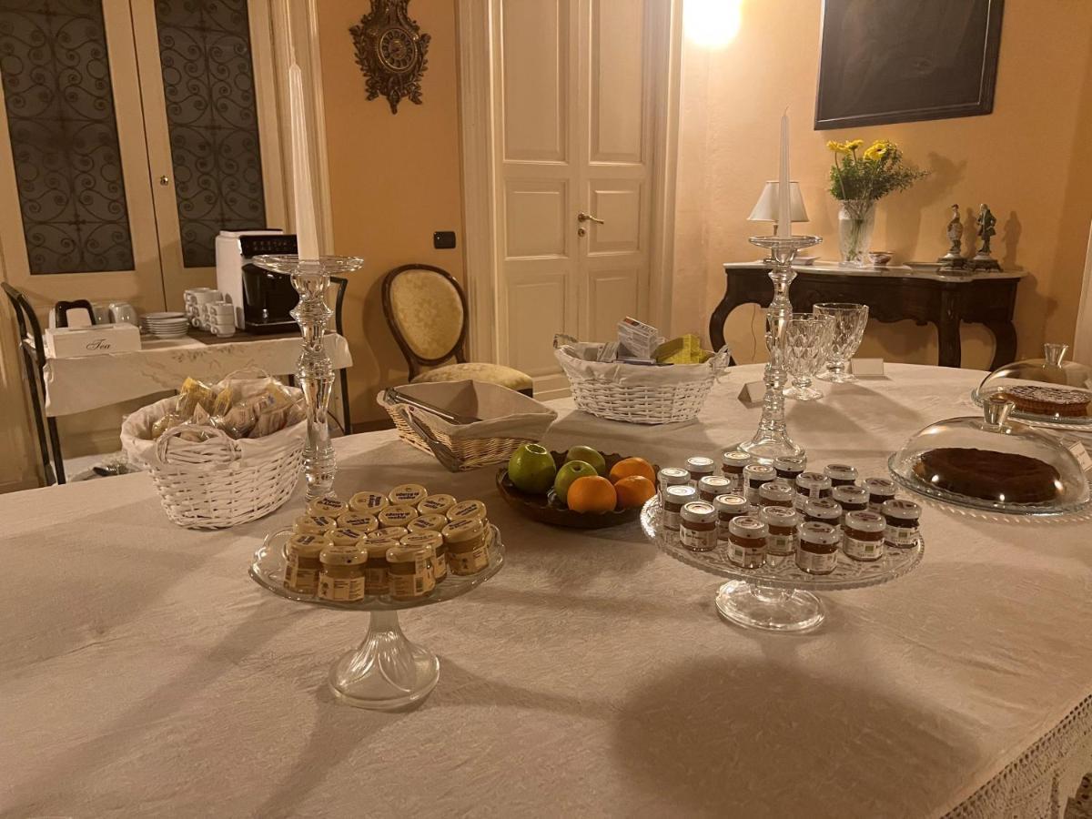 Palazzo Francesco Grassi Bed & Breakfast Aradeo Luaran gambar